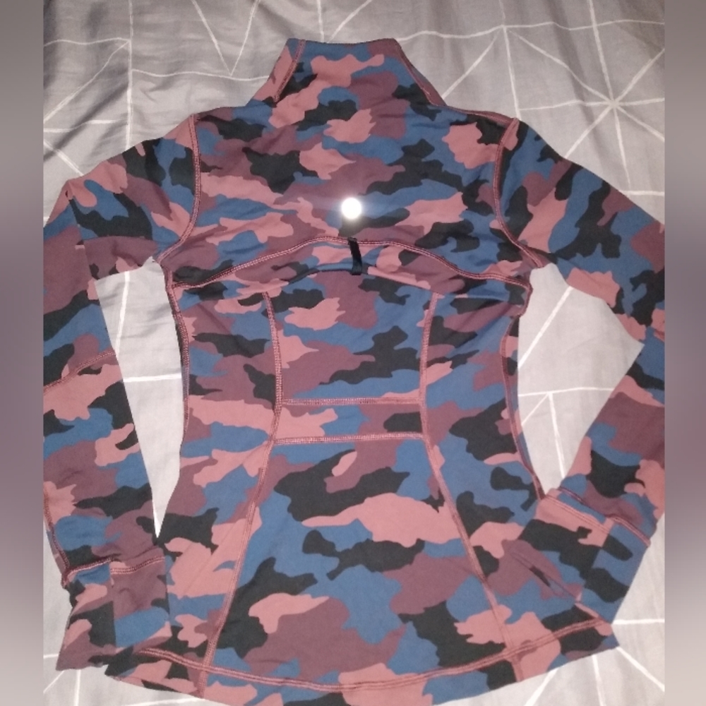 Lululemon Define Jacket ๐๐ - Picture 2 of 10